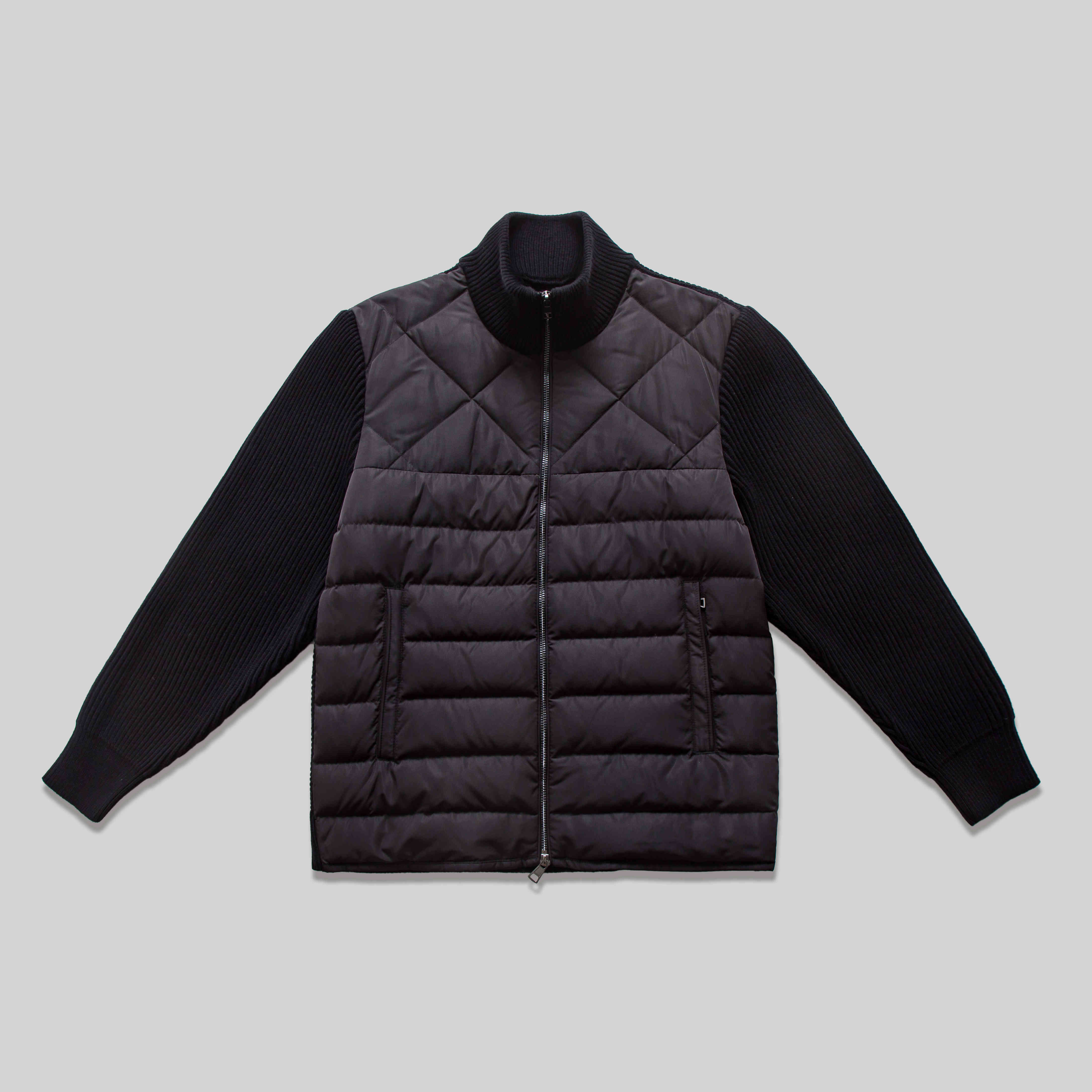 검은색
