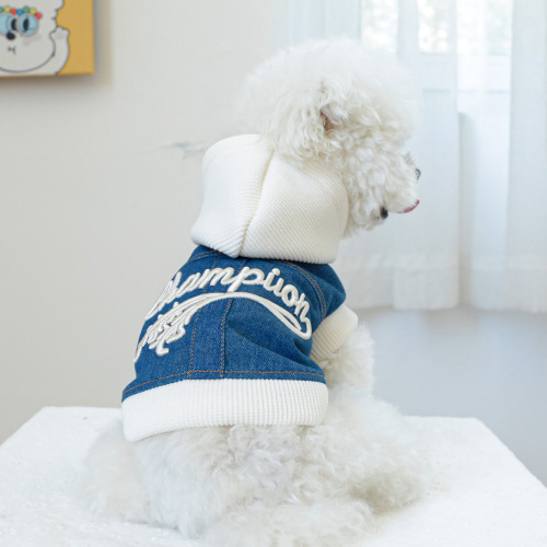 Factory direct supply/spot export pet clothes, dog and cat clothing, handsome hooded champion denim clothes