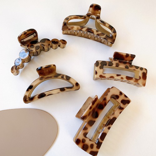 French retro leopard print shark clip large hair clip back of the head Korean hair clip feminine girl hair accessories