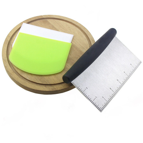 Stainless steel flour cutting dough cutting plastic scraper PE soft scraper cake cream baking equipment cross-border