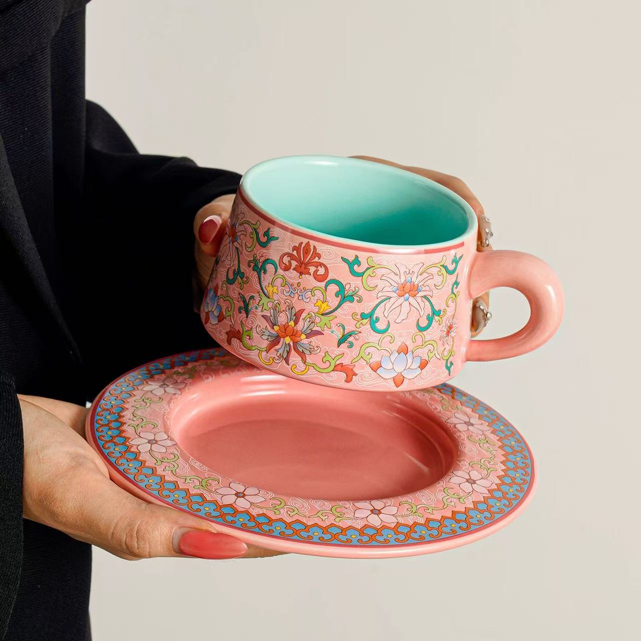 Conjunto de tazas y platos de café vintage de alto valor para dar a las chicas un regalo de cumpleaños de tazas de regalo de mano exquisita y práctica image 4