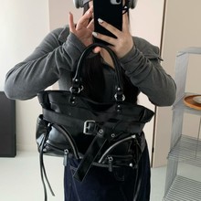 ��ϞƤ�C܇�������r�������Ƥ���bμ�б������������ذ�Ů