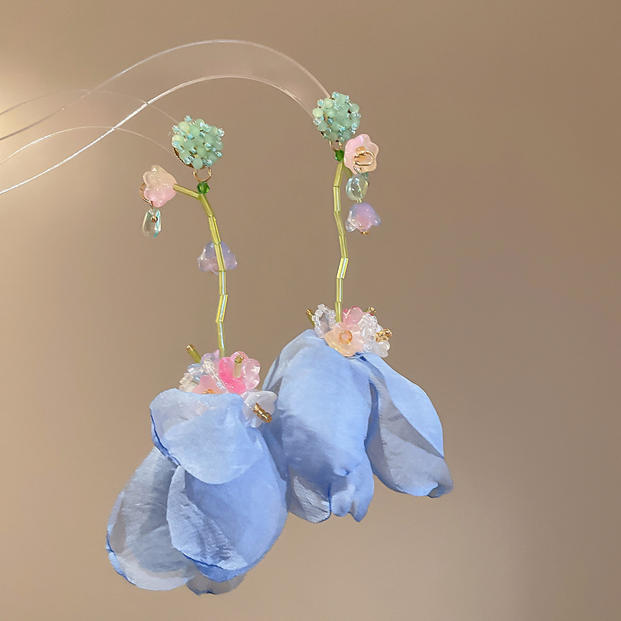 Pendientes de borla de flores de tela de aguja de plata Pendientes de estilo de vacaciones junto al mar