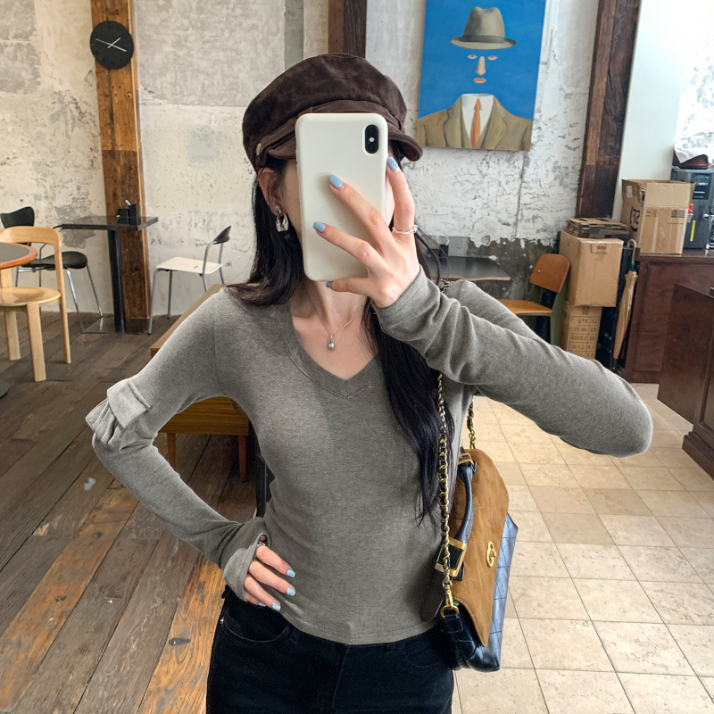 热销绝美V领内搭打底衫T恤女秋冬2025新款修身显瘦短款长袖上衣