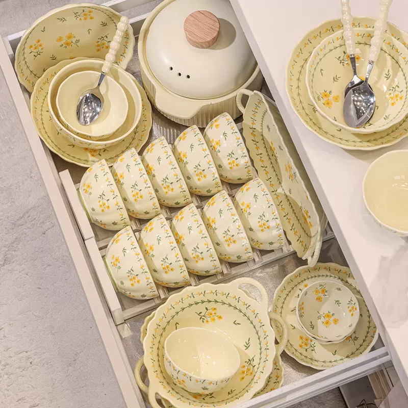 奶黄色碎花碗碟套装家用陶瓷餐具面碗汤碗米饭碗高温釉下彩伴手礼