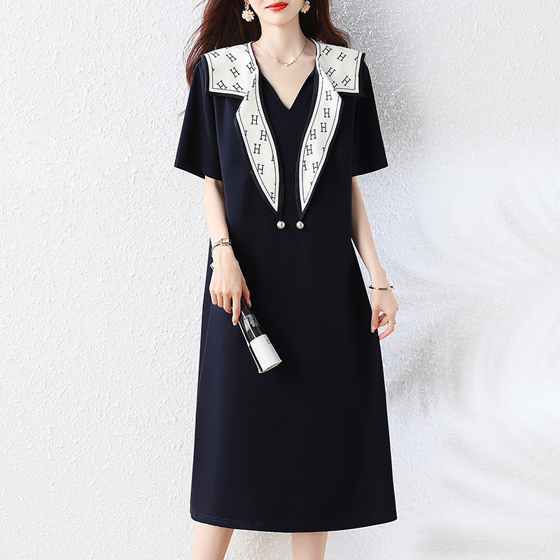 Elegant Square Scarf Spliced Short-Sleeve Dress for Women, Summer 2026 New Style, European Style, Plus-Size Loose Dress Elegant Square Scarf Spliced Short-Sleeve Dress for Women, Summer 2026 New Style, European Style, Plus-Size Loose Dress