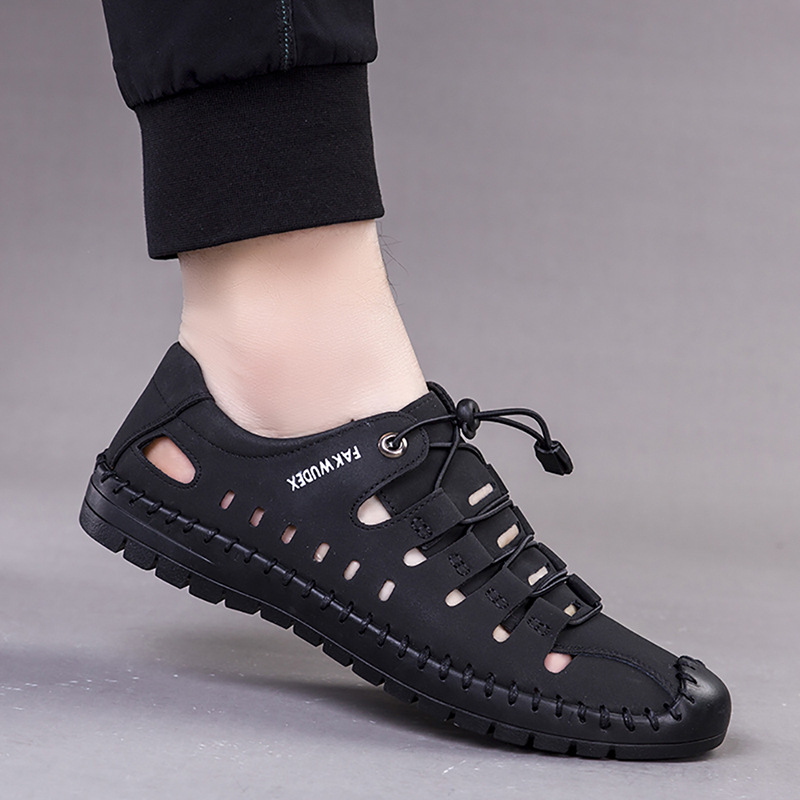 Nuevas sandalias de verano, zapatos de cuero huecos para hombres, zapatos de cabeza de bolsillo transpirables y cómodos, zapatos casuales con suela suave y baja.