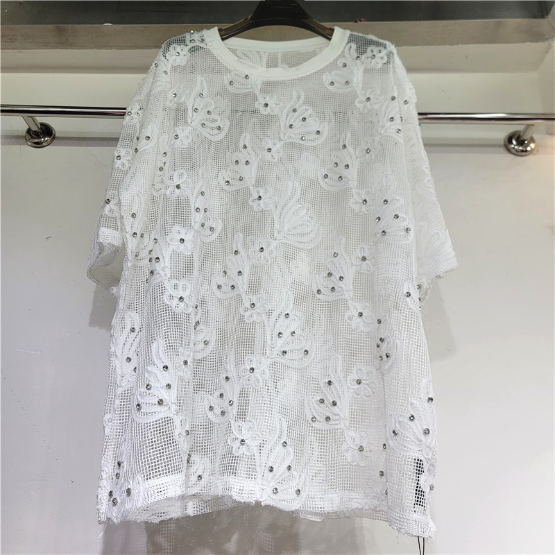 2026 verano nuevo estilo francés tierno viento encaje flor con diamantes de manga corta temperamento camiseta grande mujer