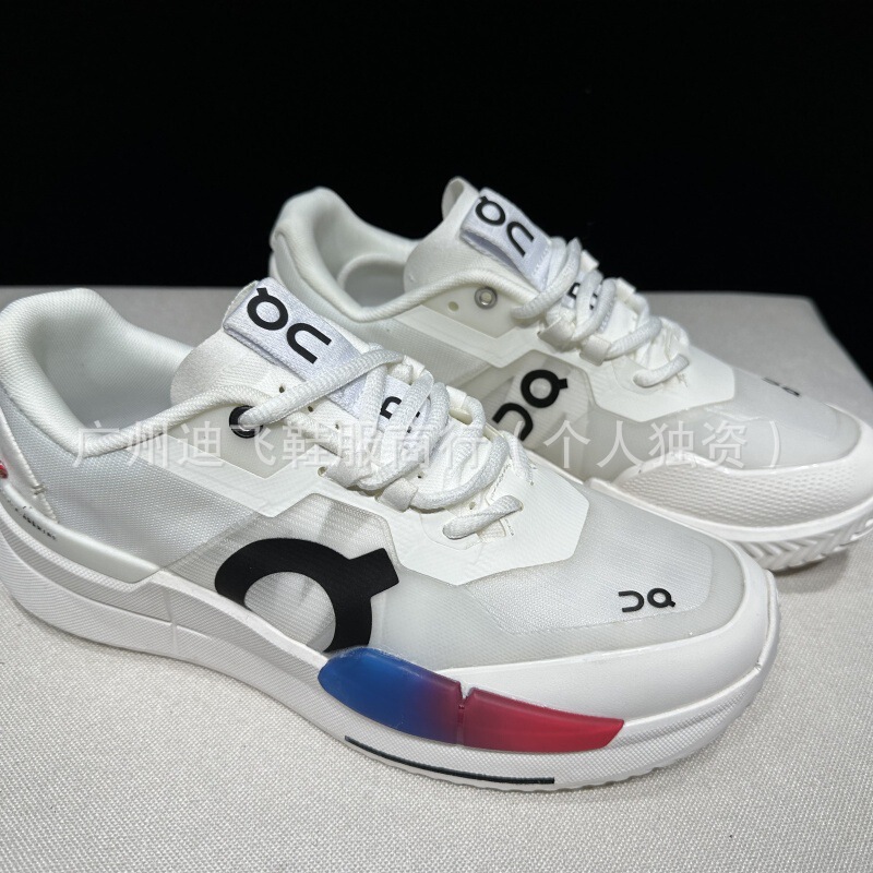 On the Roger Pro 2 Outdoor Men's Lightweight Tennis Shoes Casual Breathable Sports Running Shoes