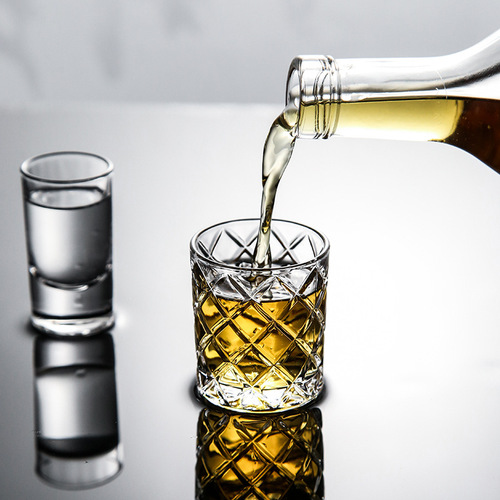 king carved white wine household glass small foreign wine cup 2 or two bullet cups one cup spirits cup