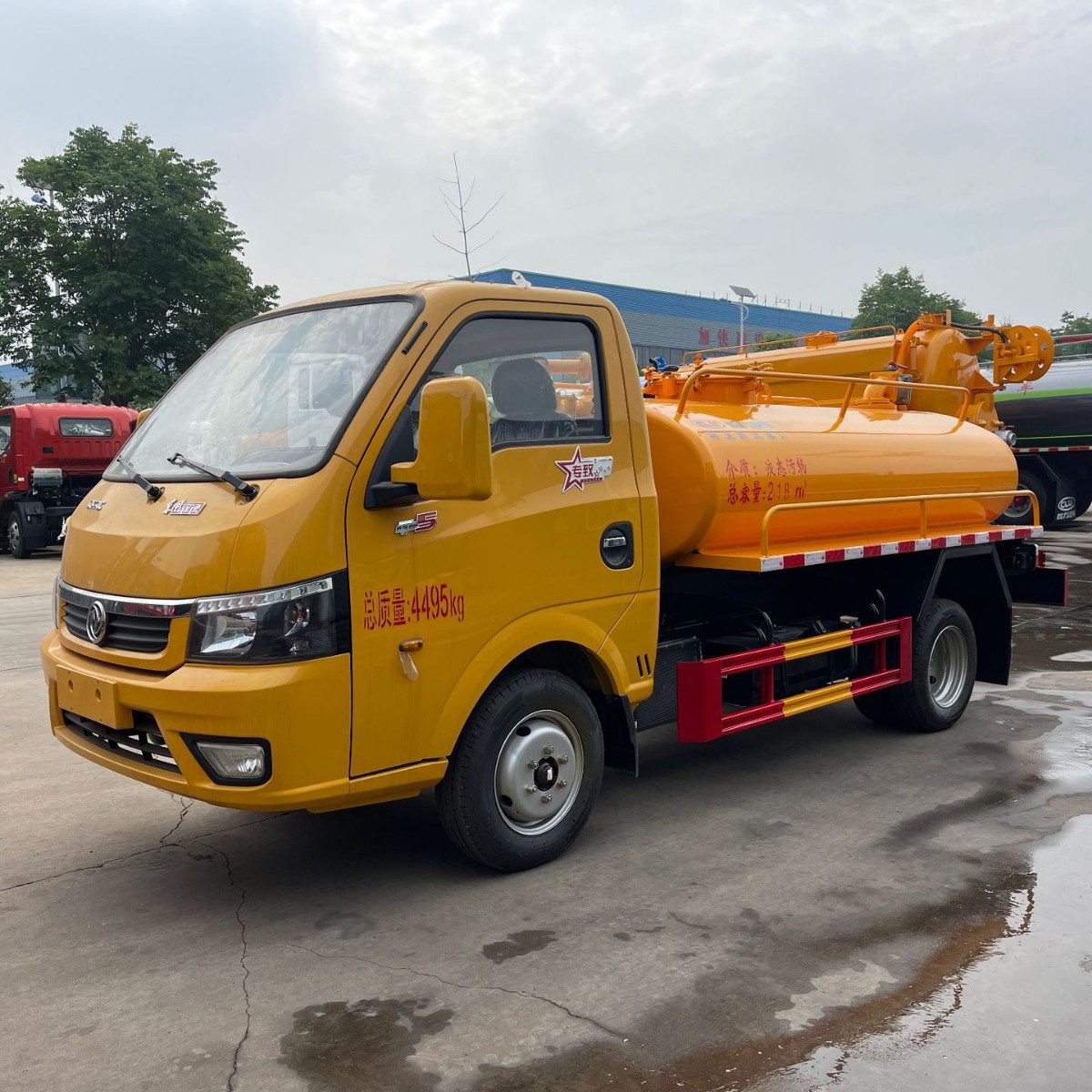 东风途逸蓝牌吸粪车2方吸污车管道污水运输车程力威