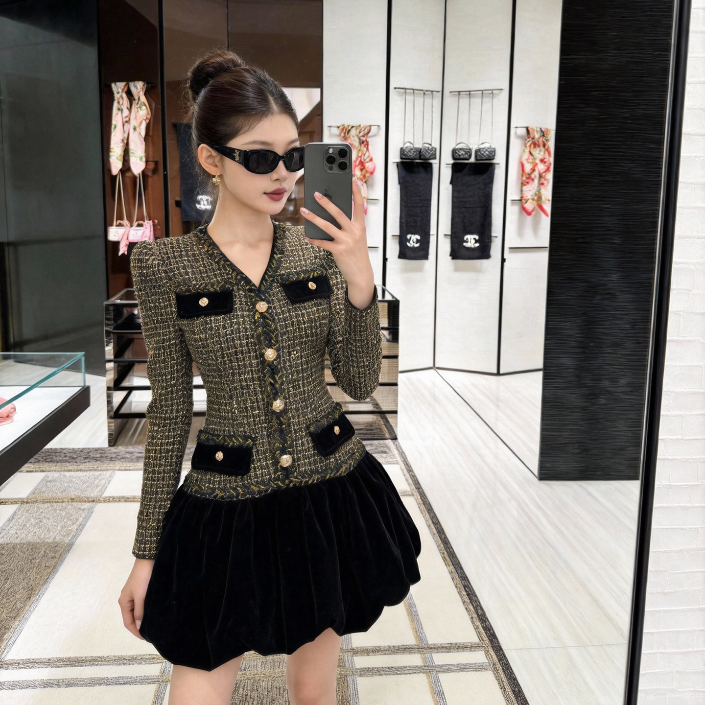 Đầm suông nữ midi phong cách cổ điển họa tiết kẻ ô phối eo — đen