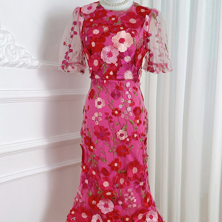 French high-end elegant heavy-duty flower embroidery round neck lantern sleeve waist slimming fishtail dress dress