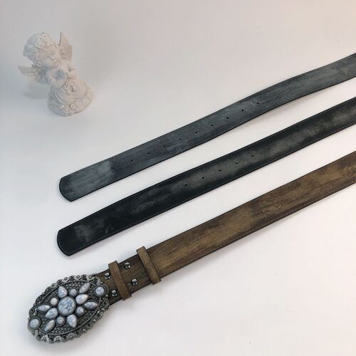 Vintage Western-style White Gemstone Women's Belt Accessories—Stylish & Unique Leather Belt for Jeans, Directly from Manufacturer