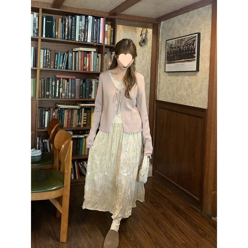 小团甜美慵懒假两件针织衫2025春季新款韩系设计感内搭上衣女|undefined