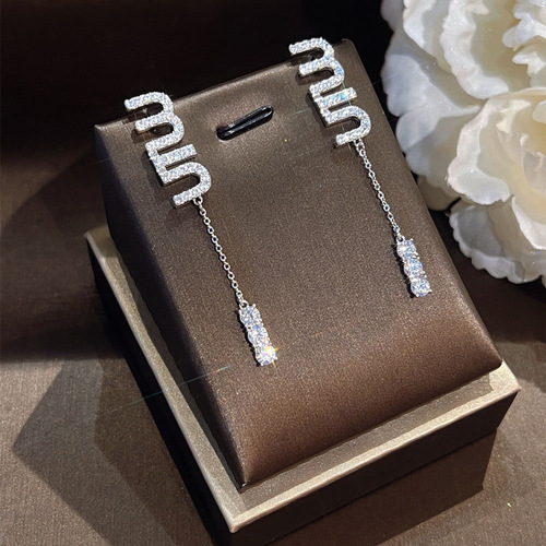 Yang Chaoyue's same style micro-inlaid letters MIU long tassel earrings, light luxury, high-end, fashionable and versatile earrings