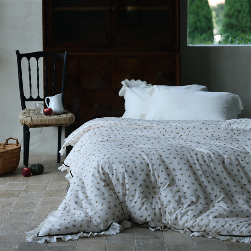 French retro small floral autumn and winter warm cotton knitted cotton spring and autumn quilt soft glutinous close-fitting washable winter quilt