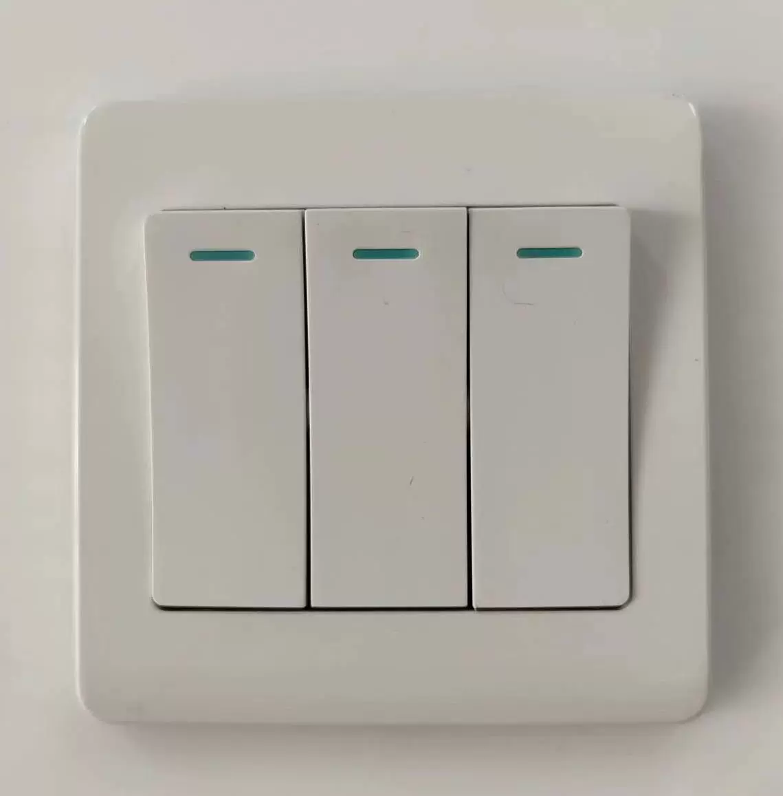 Luoge Wall Ultra-Thin Switch Panel - Lightweight, Multi-Config Electrical Socket Box with Light