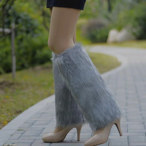 Faux fur boot covers with fluffy short socks, suitable for autumn and winter, warm leg covers, long-lasting and versatile fox fur shoe covers