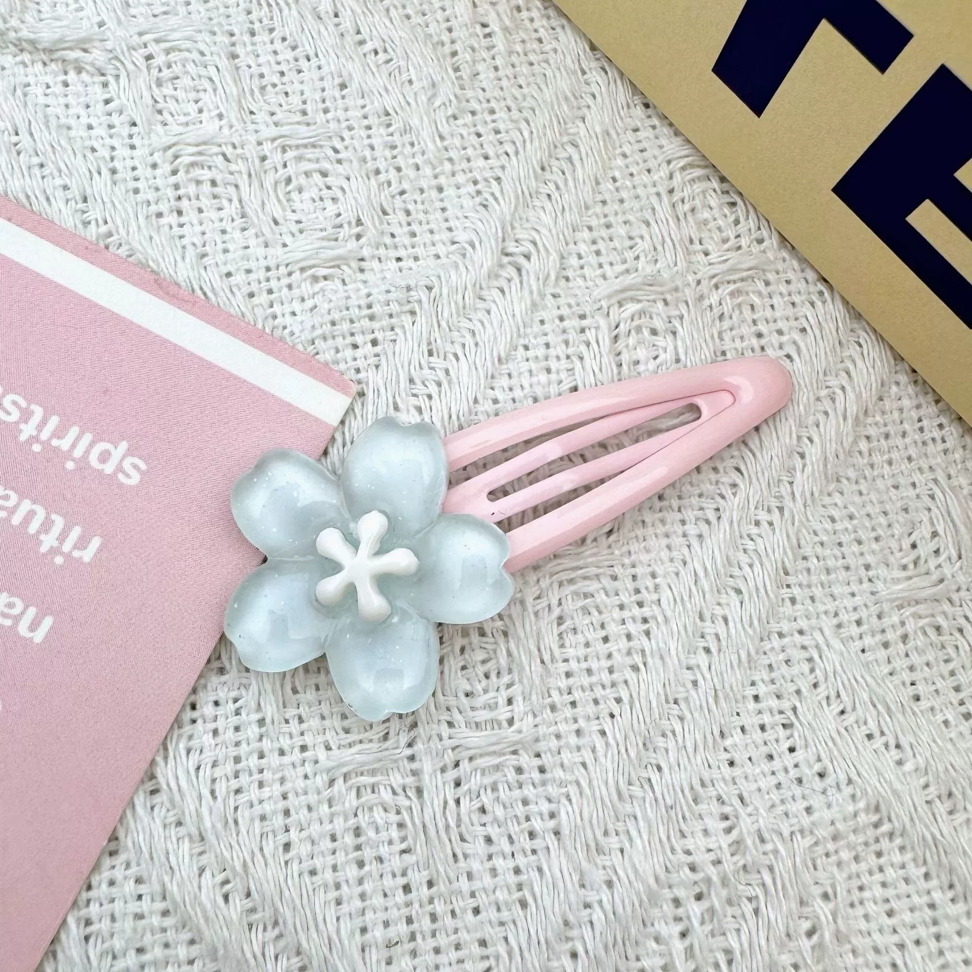 Заколка для волос Jelly Cherry Blossom, смоляная боковая клипса, 6 см, пастельные цвета
