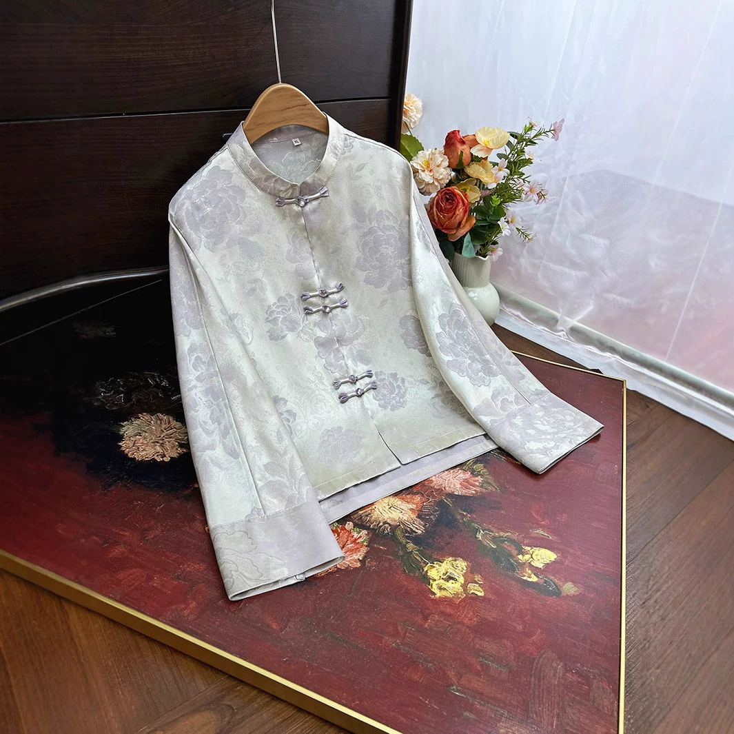 Новый китайский стиль элегантный атласный пиджак весной 2025 новый национальный стиль моды уютный темперамент застежка тонкий топ