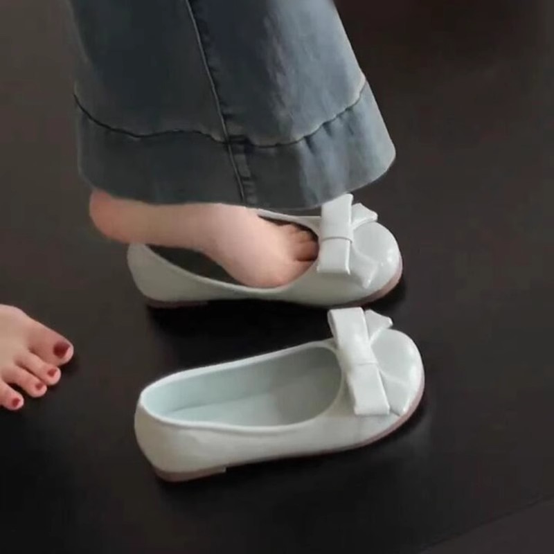 48시간 배송 신상 한국 스타일 부드러운 분위기의 라운드 토 얕은 굽 리본 장식 다용도 사계절 플랫 여성화