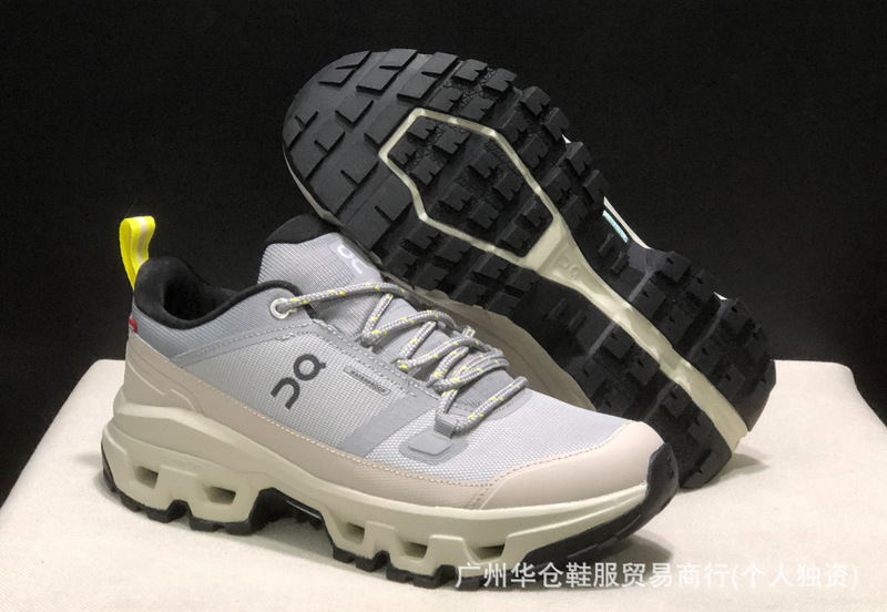 On CloudrockLow WP2025 春夏新作 メンズ レディース スポーツシューズ 撥水 ローカット ハイキングシューズ|undefined