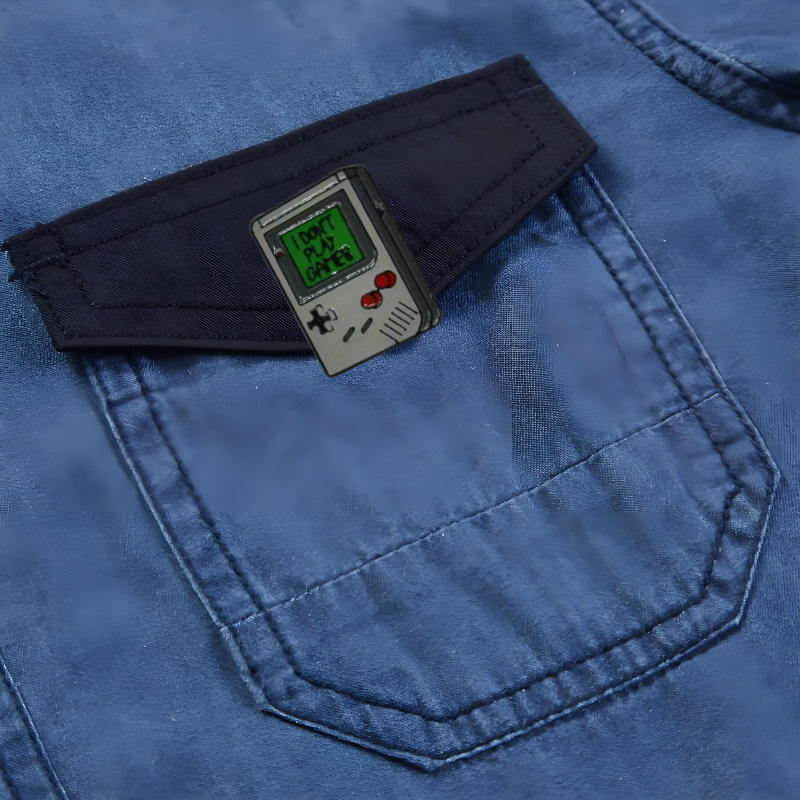 TEMU explosión creativa europea y americana retro dibujos animados consola de juegos de aleación de goteo de aceite broche nostálgico ropa interesante image 3
