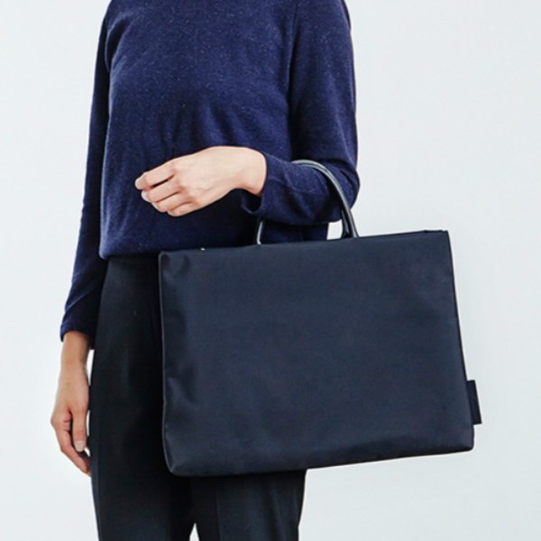 Laptop bag, neutral design, suitable for both men and women, durable and shockproof, ideal for business travel and commuting, document bag for business use