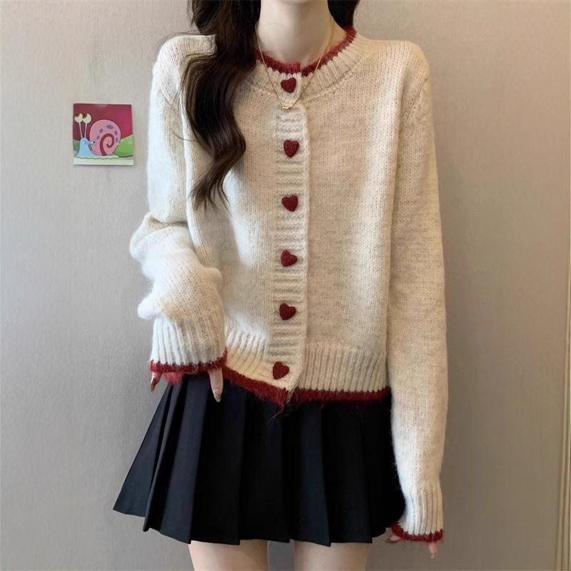 毛针织开衫外套女杏色爱心扣春秋小个子慵懒风内搭打底衫撞色上衣