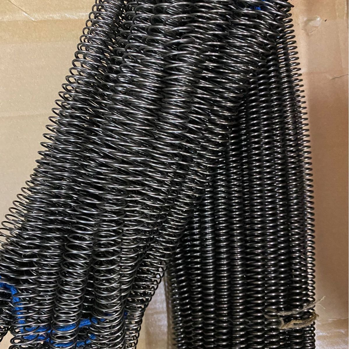 65MN发黑Y型压缩弹簧 机床压簧 冲床小型弹簧0.9*9*305mm