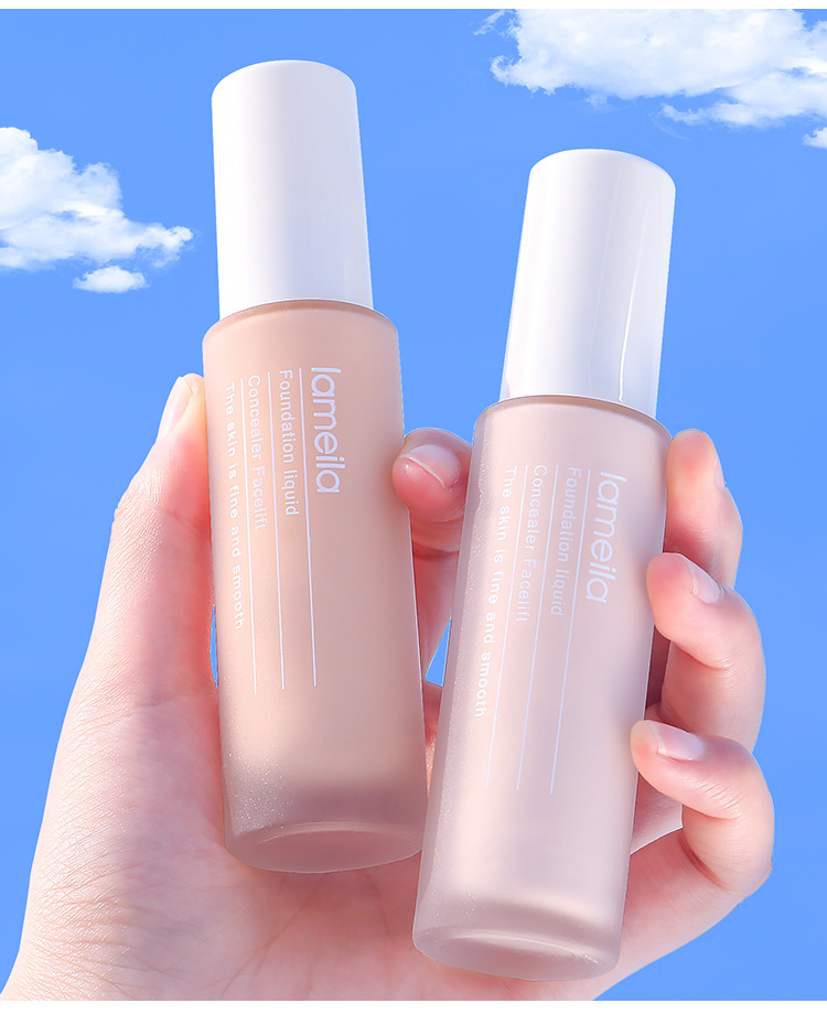 This hydrating and clear foundation liquid provides moisture, concealer, oil control, long-lasting makeup without smudge, and is less prone to powder sticking. It offers a natural nude look and is affordable for students Item Picture