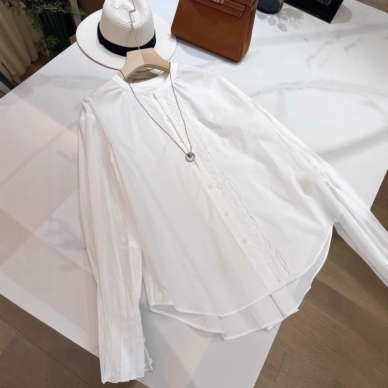 French Elegance ~ High-Looking and Easy-To-Wear White Long-Sleeved Shirt for Women 2025 New Pleated Lace Round Neck Inner Top