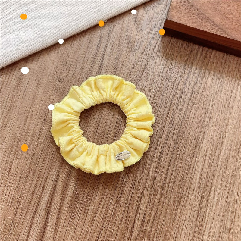 노란색