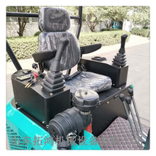 拓鸿牌微型挖土机 全新果园工程20型小型钩机 2吨农用挖土机