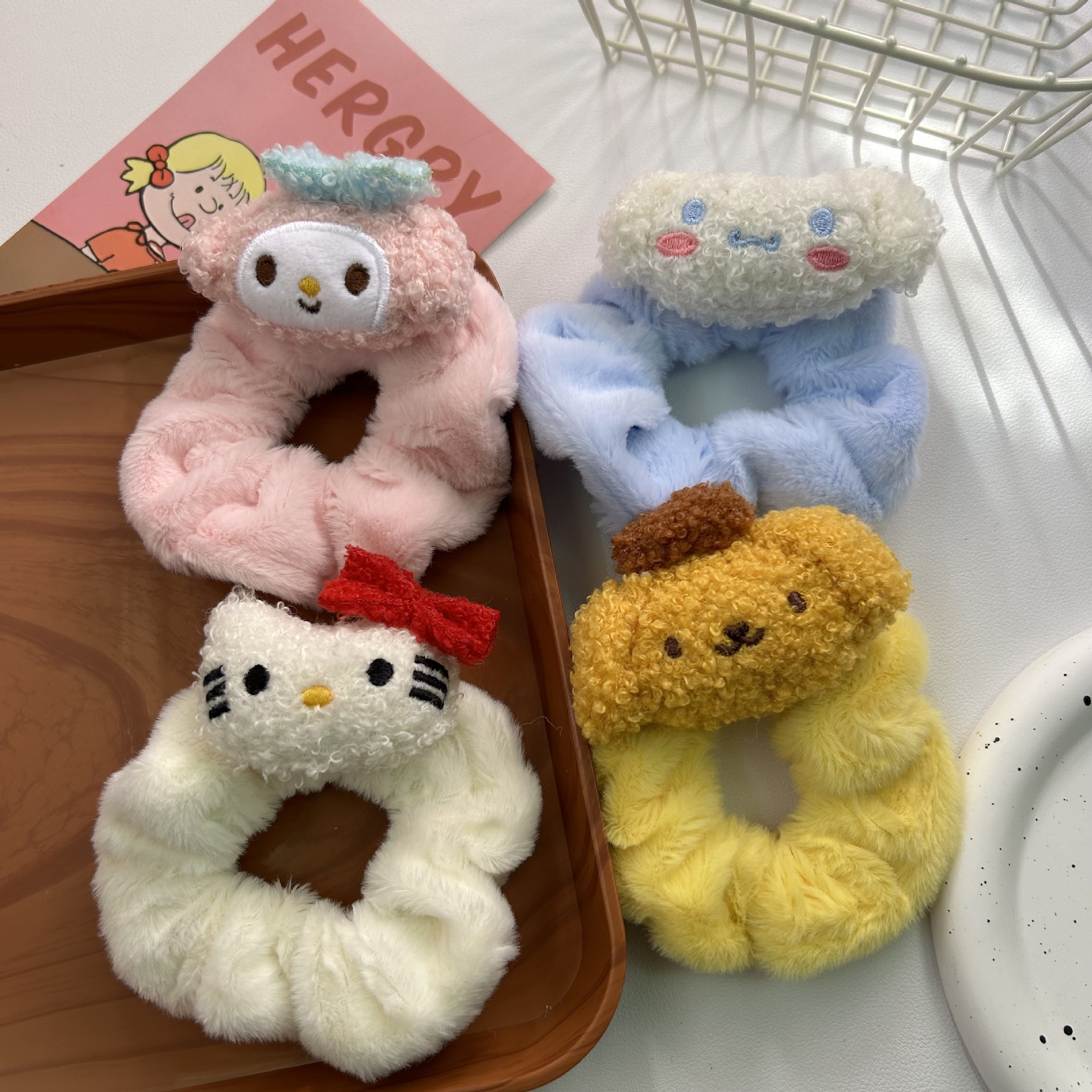 Caricatura encantadora para niños kt felino felino anillo intestino grueso adorable anillo de cabello de niña muñeca joyería de cabello de hermana suave toque de cabeza estudiante