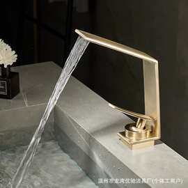 轻奢拉丝金面盆洗手池龙头卫生间台下盆家用浴室柜冷热瀑布水龙头