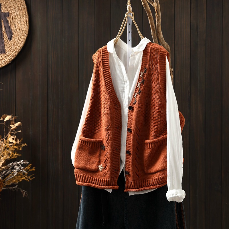 Hand-Embroidered Cotton Knitted Vest Cardigan for Women, Loose and Slim, Autumn Literary and Casual V Neck Sleeveless Outer Vest