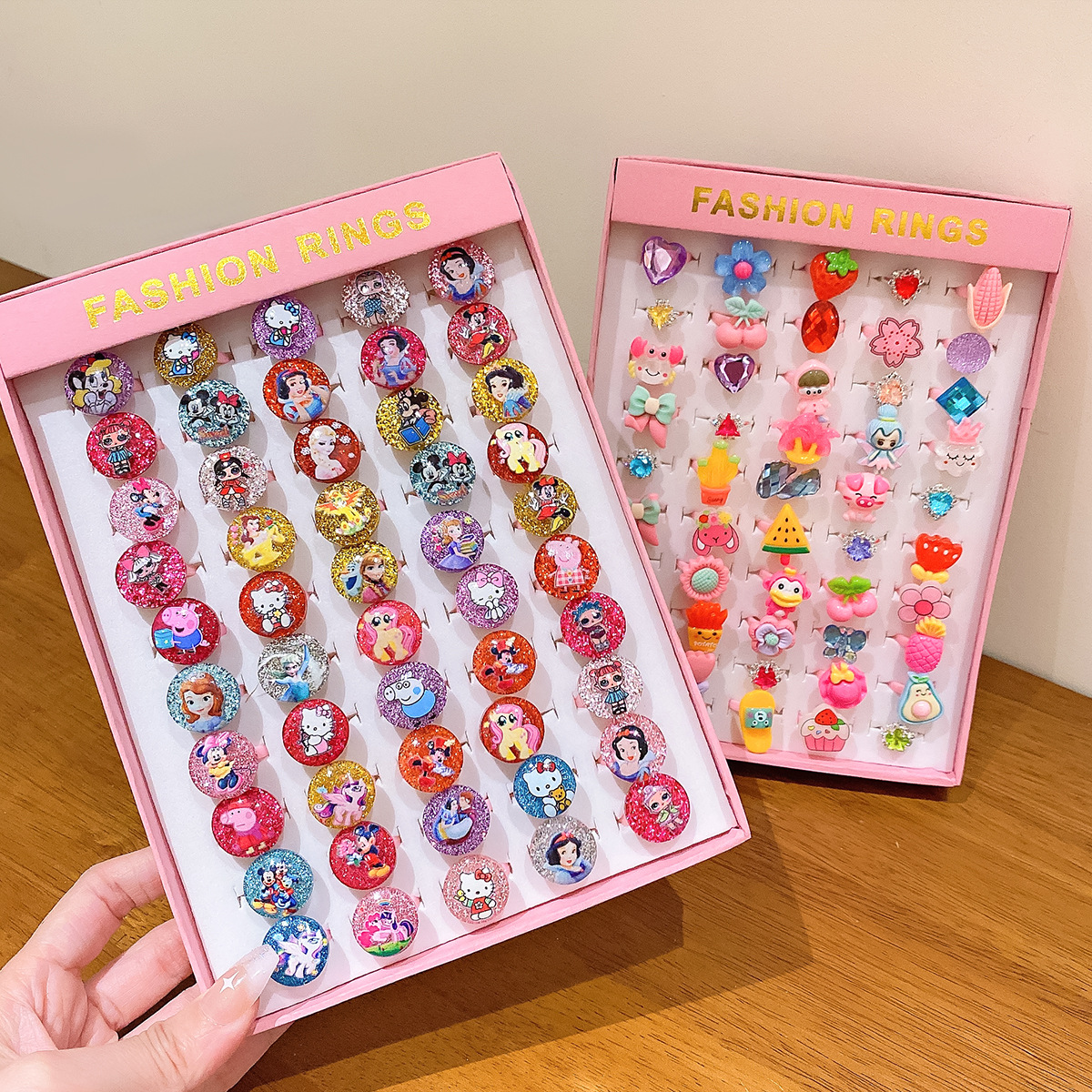 Children's cartoon ring