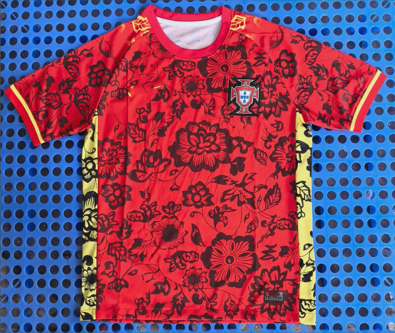 ホットサッカーユニフォーム 2526 トレーニングスーツ スペシャルエディション 記念版 プレゲームスーツ ジャージ 半袖 クローバー|undefined