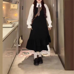 大きいサイズの婦人服の学院の風の偽の2つの秋のフランスの白いシャツの太っているMMはやせている赫本風のワンピースを現します。