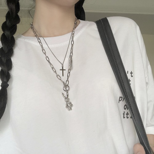 Rabbit Necklace for Women - Instagram Hip-Hop Cool and Aloof Style Pendant for Men - Stylish Punk Accessory, Versatile, Dark Tone, Multi-Layer Long Chain