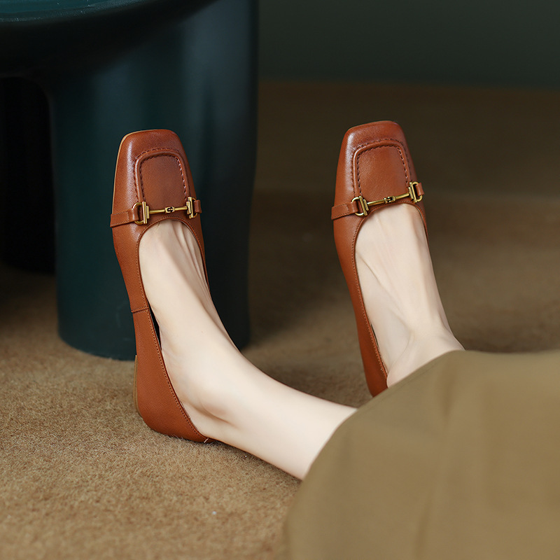 Retro fashionable low shoes flat square toe low-cut
