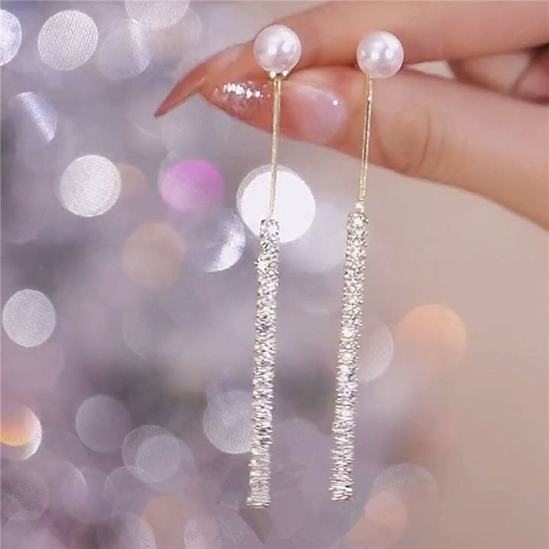 Alto grado completo diamante borla pendientes de las mujeres luz lujo cara adelgazar exquisitos pendientes de perlas aguja de plata diseño pendientes simples