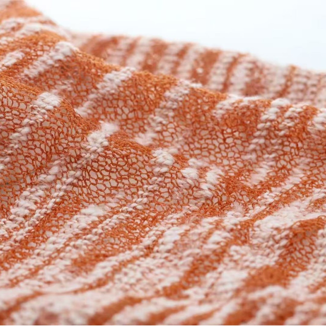 1/12NM立体棉段纱 竹节纱 竹节棉 48%棉41%腈纶11%锦纶 春秋纱线