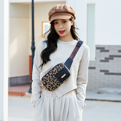 Leopard print small square bag, versatile for commuting, girls’ waist bag, shoulder bag, crossbody chest bag, can be shipped wholesale in one piece