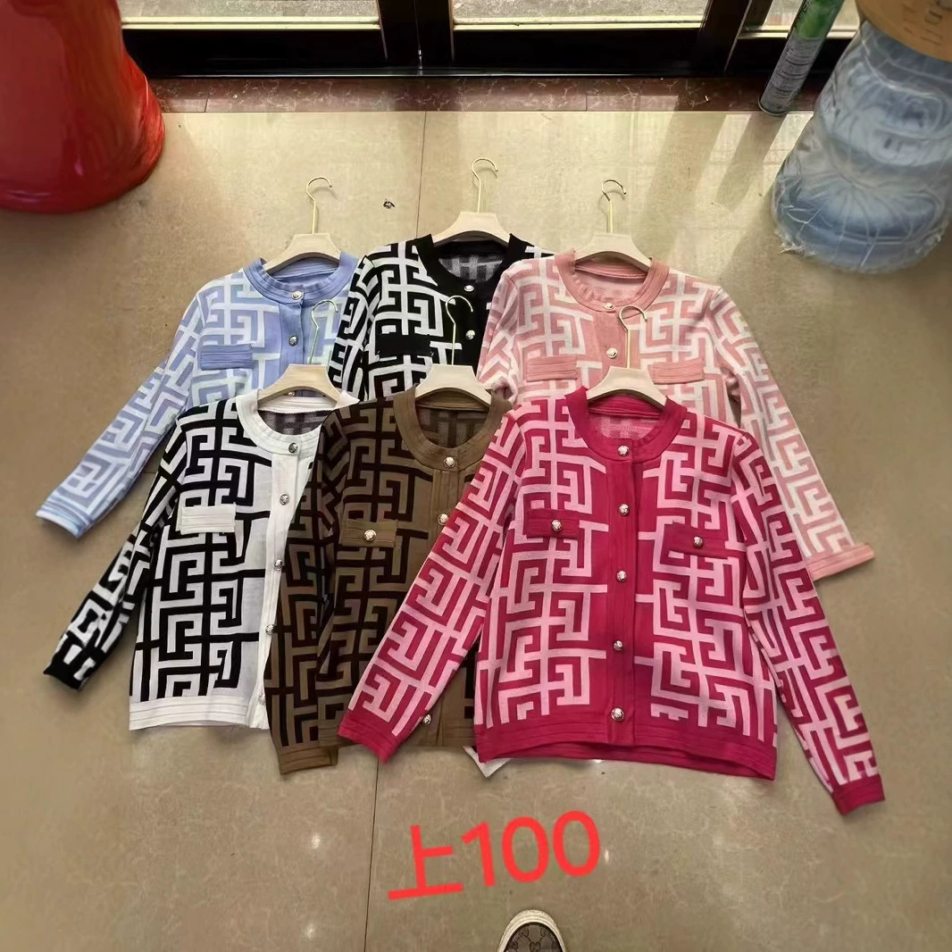 2024 весна и осень новый маленький ароматный ветер с круглым вырезом вязаный кардиган модный дикий короткий короткий свитер с длинными рукавами куртка для женщин