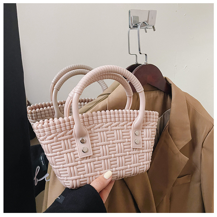 2025 New trendy and versatile crossbody mini vegetable basket jelly bag, fashionable hand-held woven bag, mini tote women's bag undefined