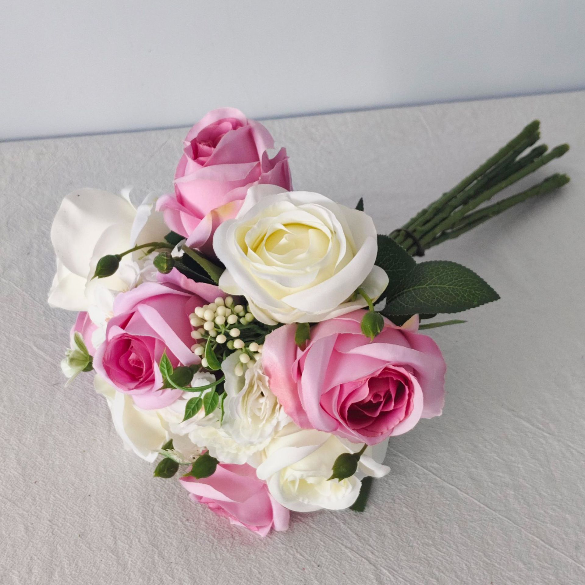 Simulación de seda multicanal flores de rosa simulación de flores props de disparo para el hogar decoración de seda flores falsas flores rosas transfronterizas