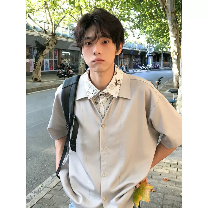 Cuban Collar Short-Sleeve Shirt for Men, Summer Thin Style, Elegant and Casual Style, Ice Silk Floral Shirt, Faux Two-Piece, Five-Quarter Sleeves